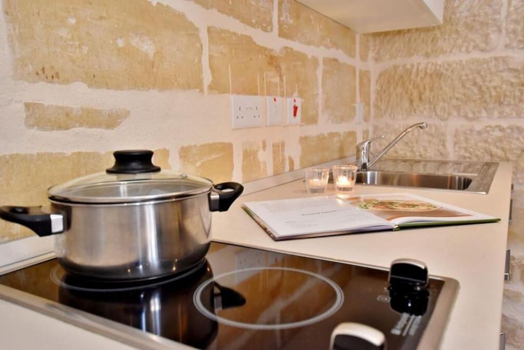 Vallettastay - Lucky Star One Bedroom Apartment 301 Kültér fotó